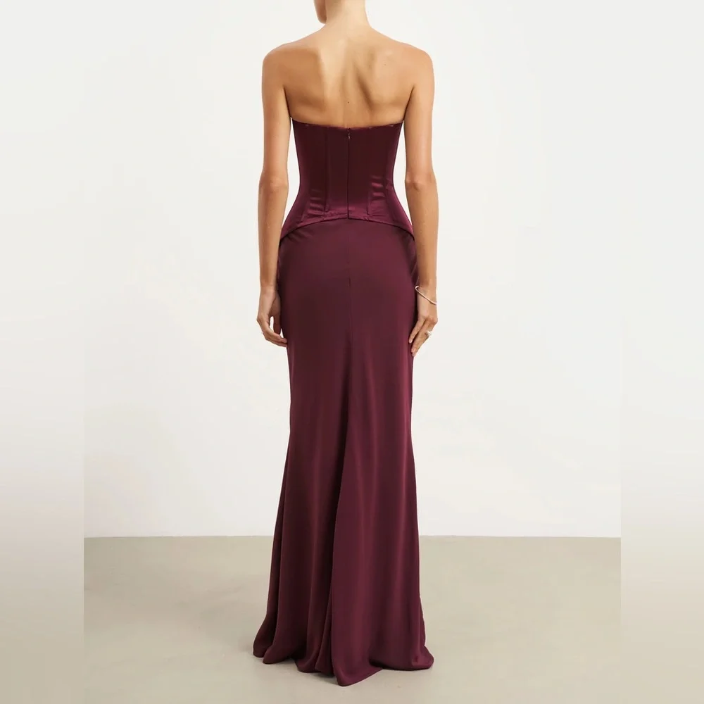 Because of Alice satin corset gown - Picture 2 of 5